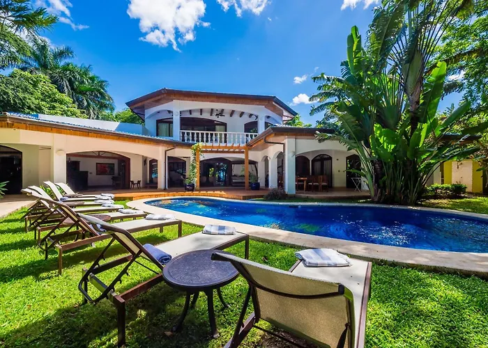 Blue Jewel Oceanfront Private Villa Tamarindo